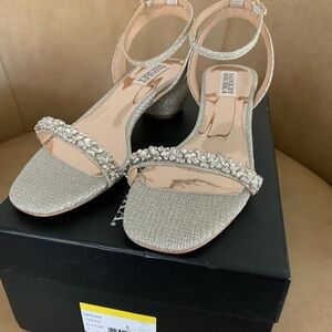 Badgley Mischka Women's Gold Sandals